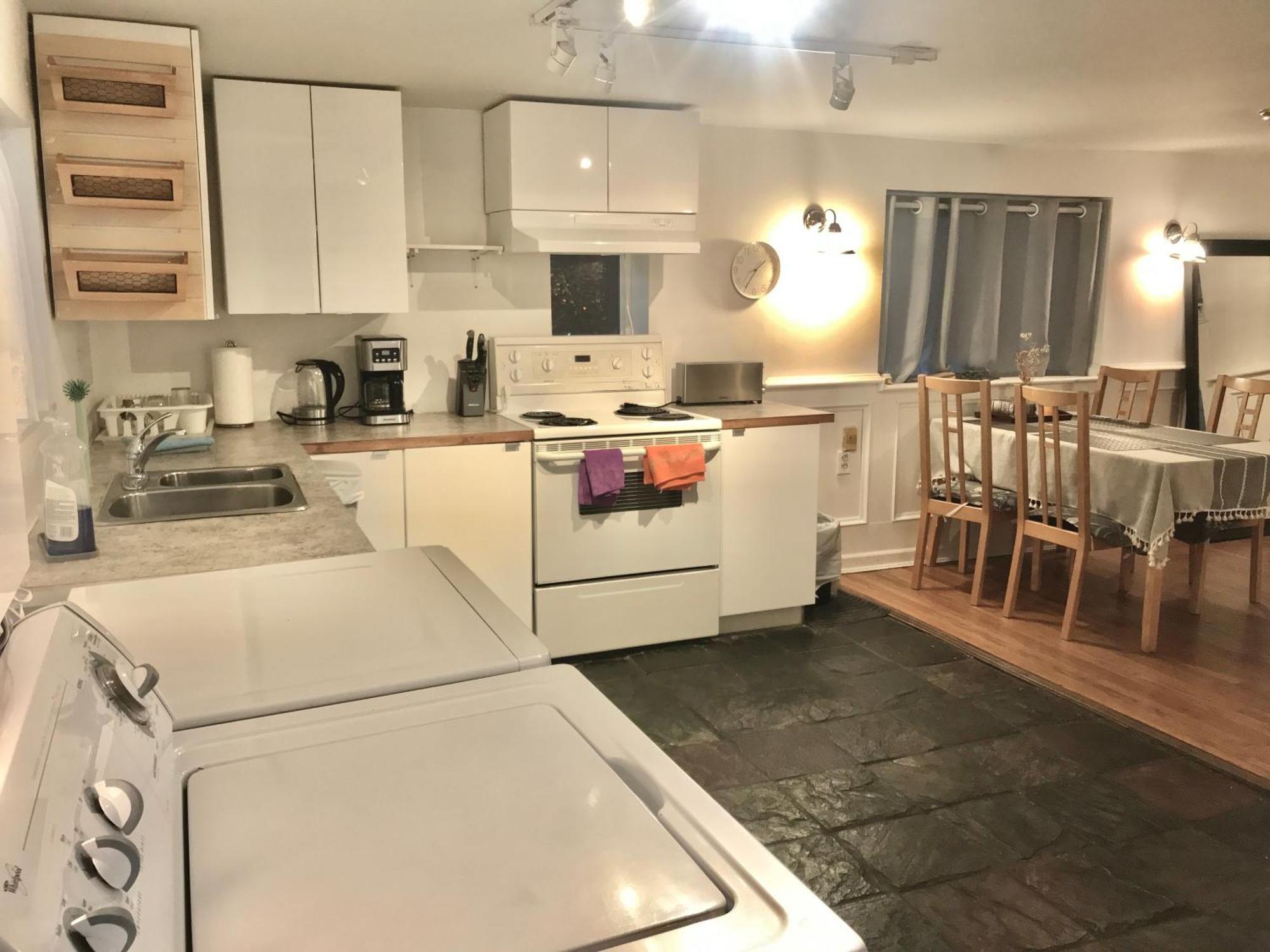 Heart Of Kitsilano Area,5 Mins Walk To Kits Beach,No Share With Other People Stay Vancouver Zewnętrze zdjęcie